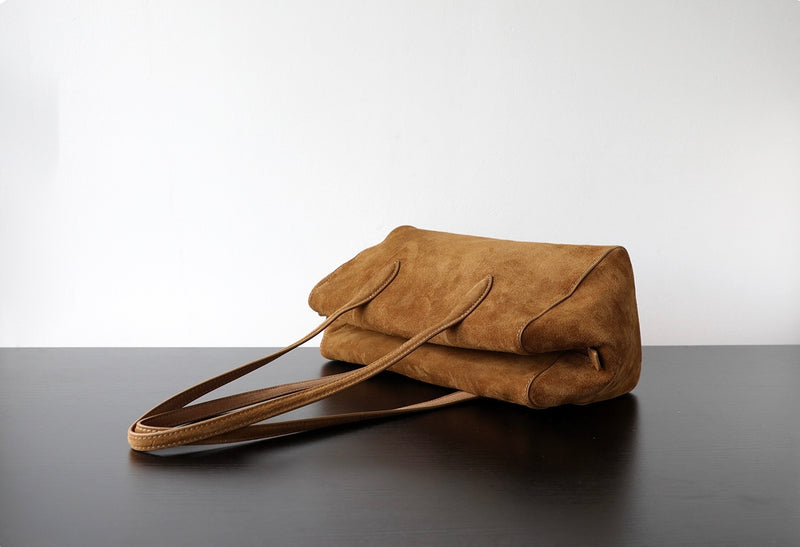 Full-grain nubuck leather | Leaf