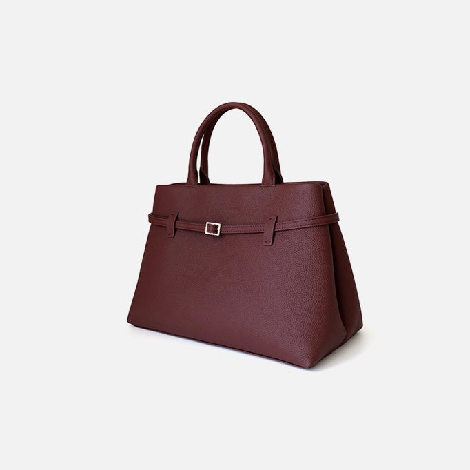 Full-Grain Leather Bag | Sea and woman