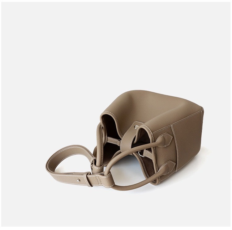 Full-Grain Leather bag | Carry me