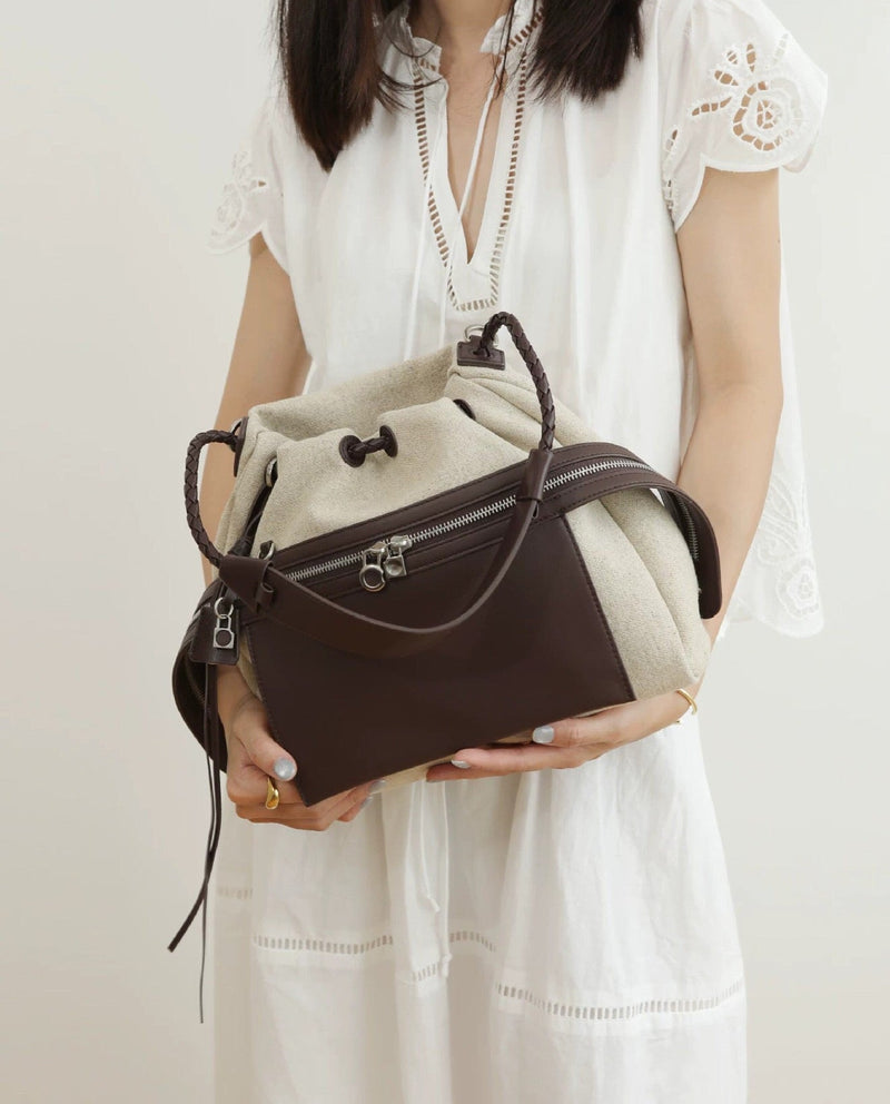 Linen Canvas and Full-Grain Leather | Envelope