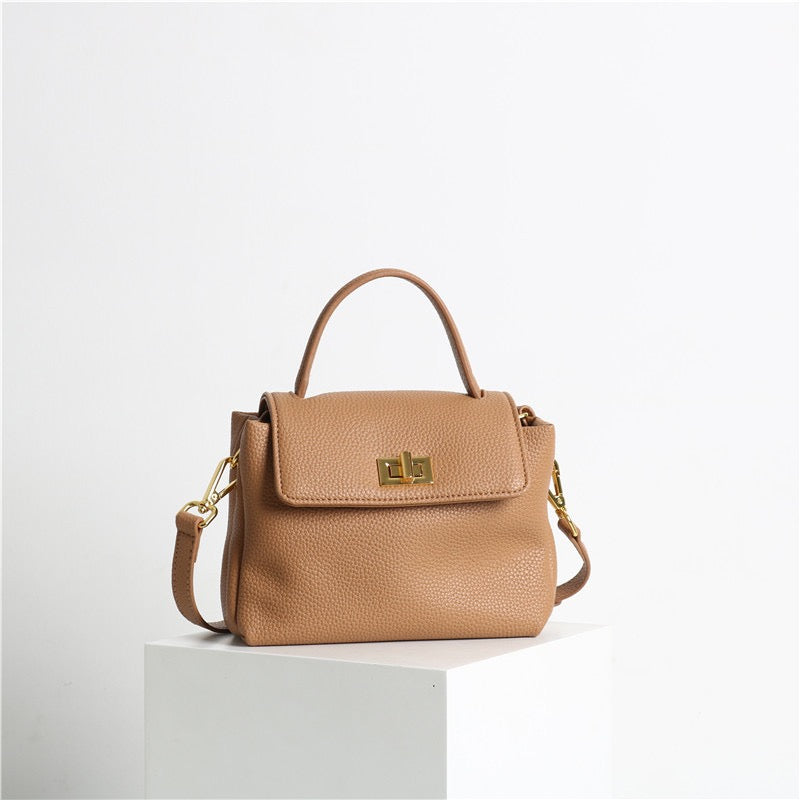 Full-Grain Leather Bag | Wind bell