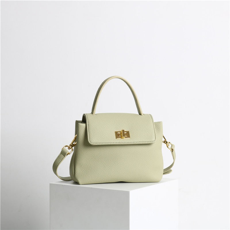 Full-Grain Leather Bag | Wind bell