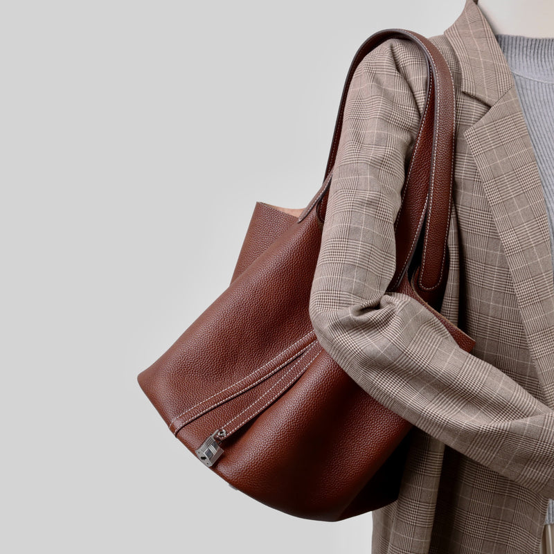 Full-Grain Leather Bucket Bag | Energy