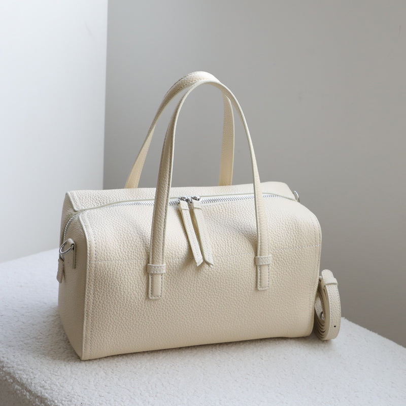 Full-grain leather | Elegant Boston