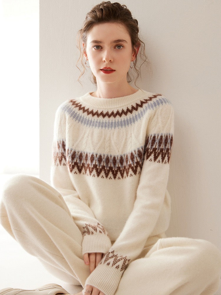 Cashmere sweater | Snow