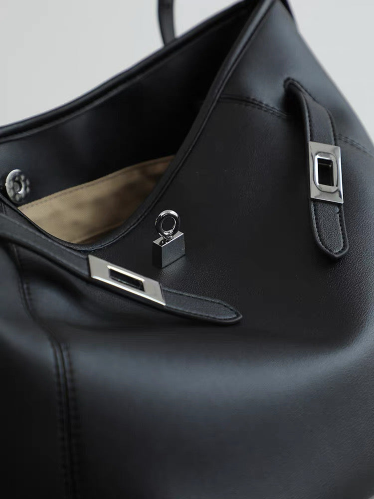 MetroTote | Full-grain leather bag