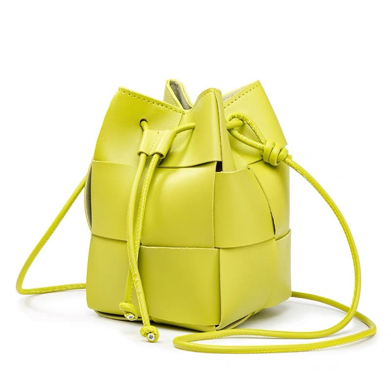 Crossbody bag | Geometric element