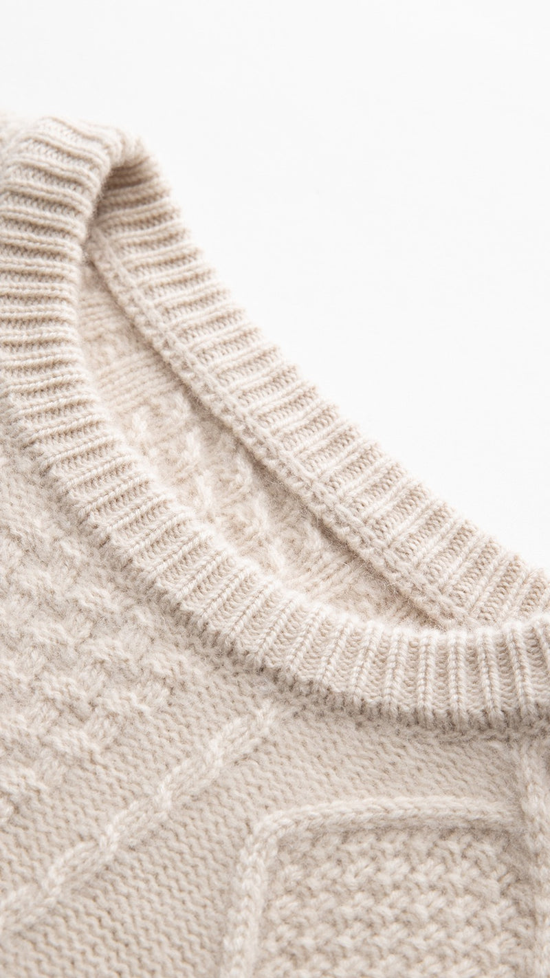 Cable-Knit Cashmere Sweater | Clara