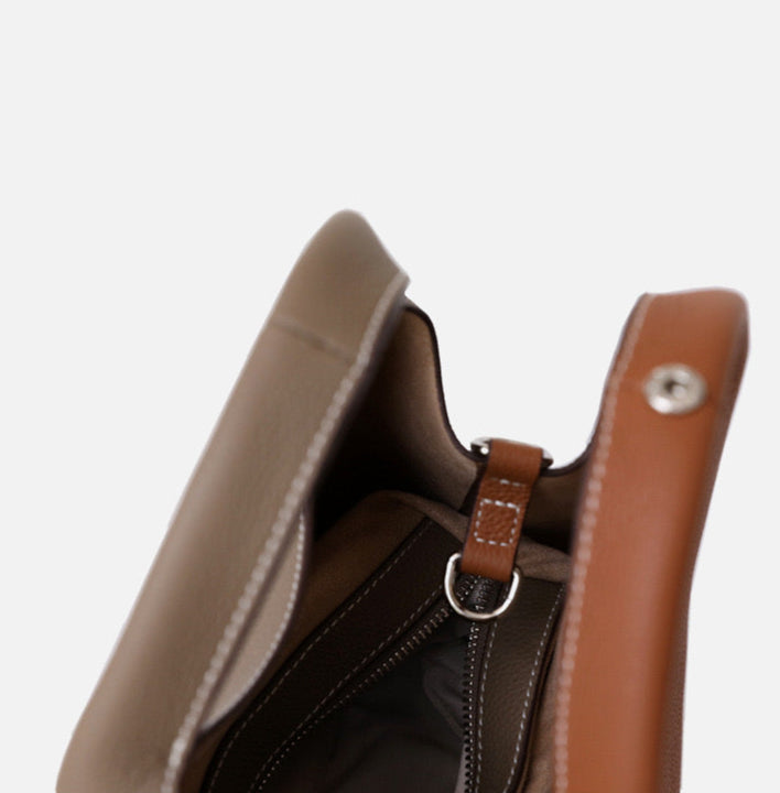 Full-Grain Leather bag | A Tale of Two Cities