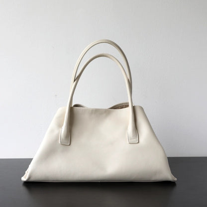 Top-Grain Leather Bag | The World of wind