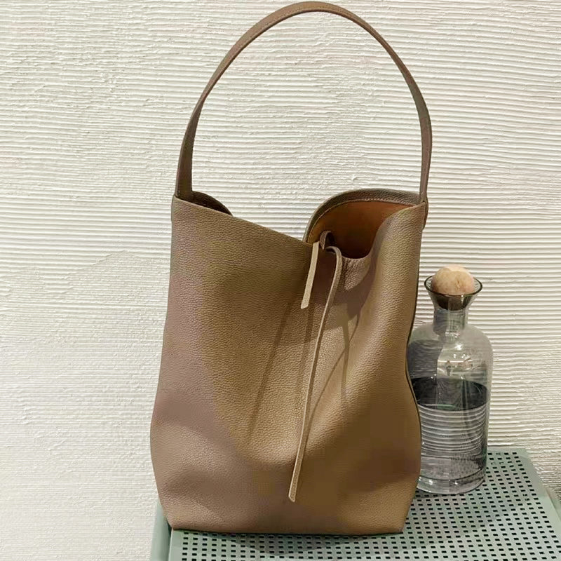 Full-Grain Leather bag | bucket handbag