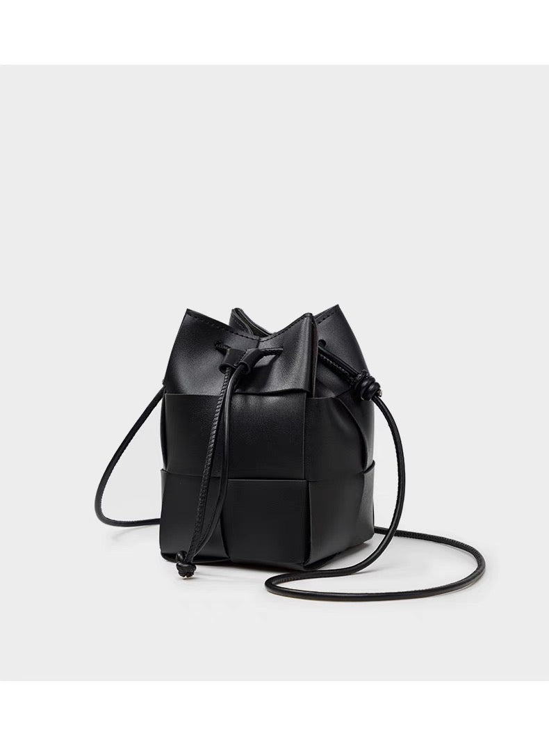 Crossbody bag | Geometric element