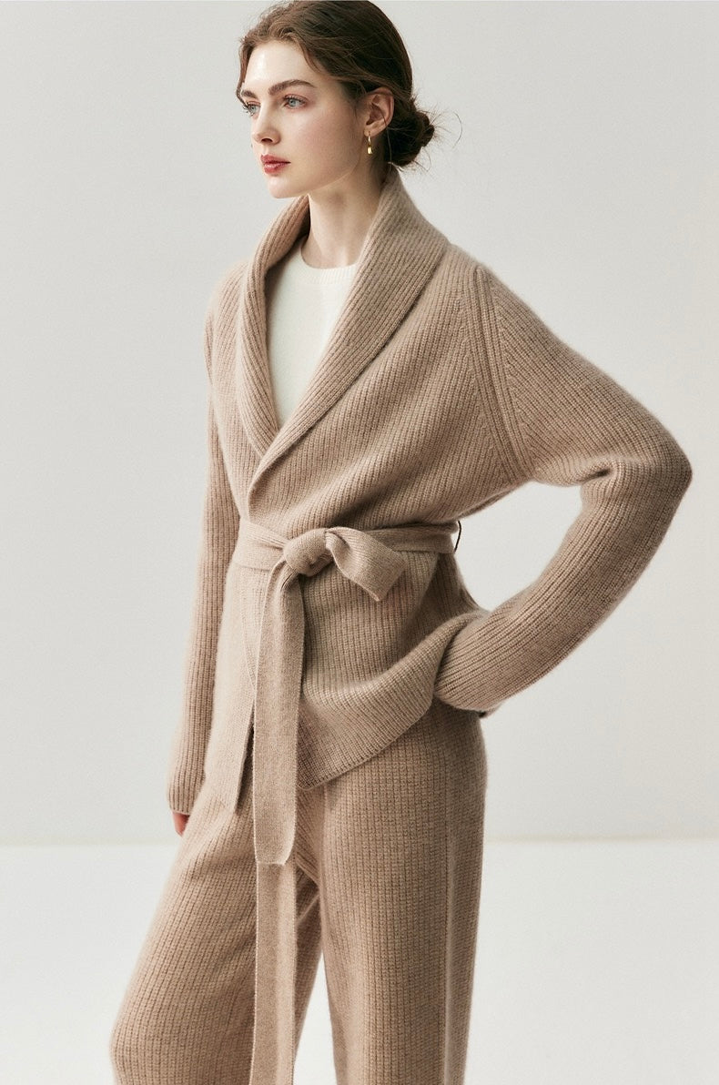 Cashmere sweater | Lumé Robe Coat