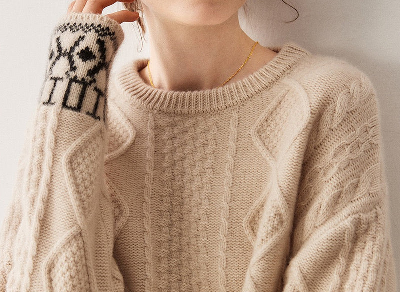 Cable-Knit Cashmere Sweater | Clara
