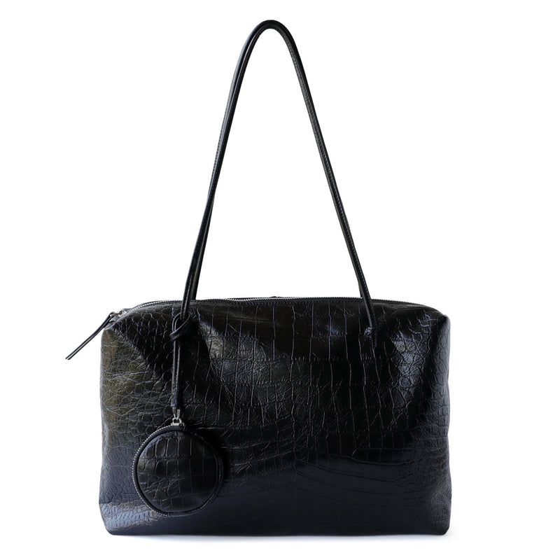 Full-grain embossed leather | The Croc Power