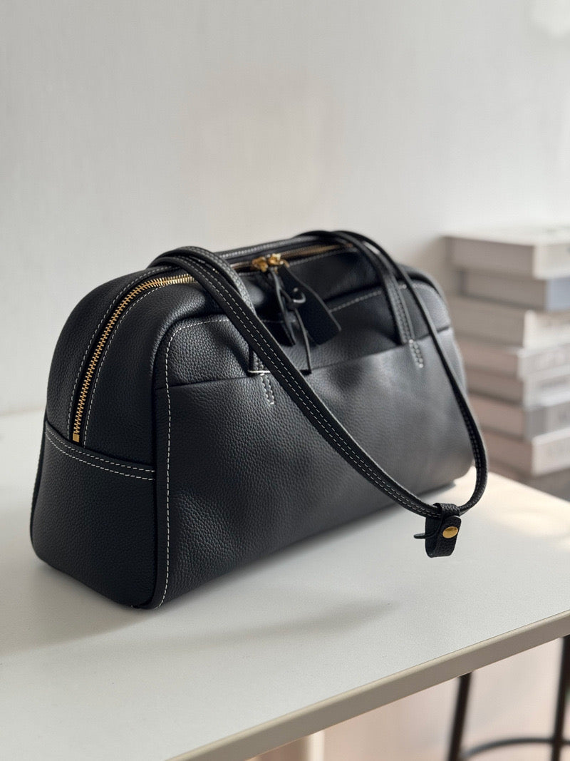 Full-Grain Leather Bag | 1900