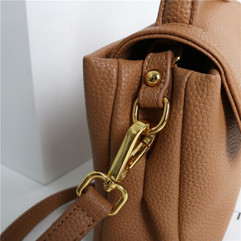Full-Grain Leather Bag | Wind bell
