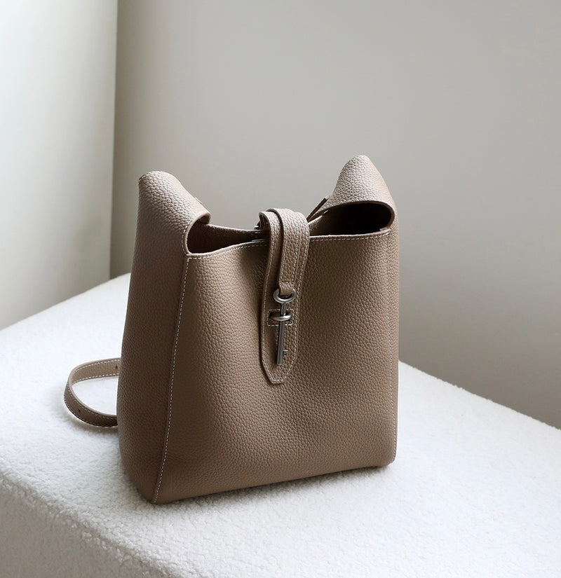 Full-Grain Leather bag | Key Word