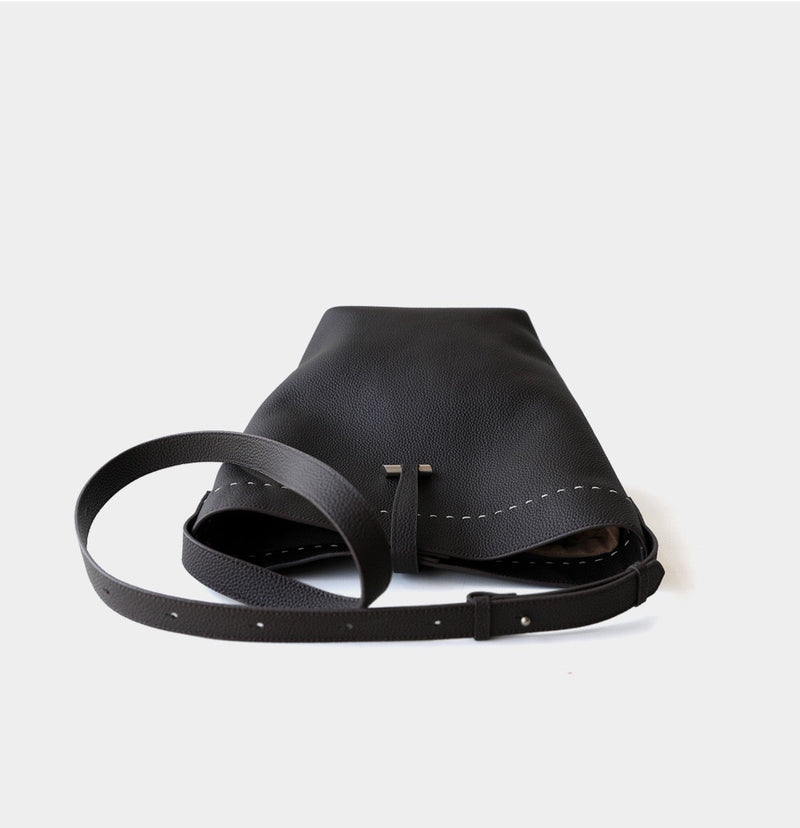 Full-Grain Leather bucket bag | Independent will