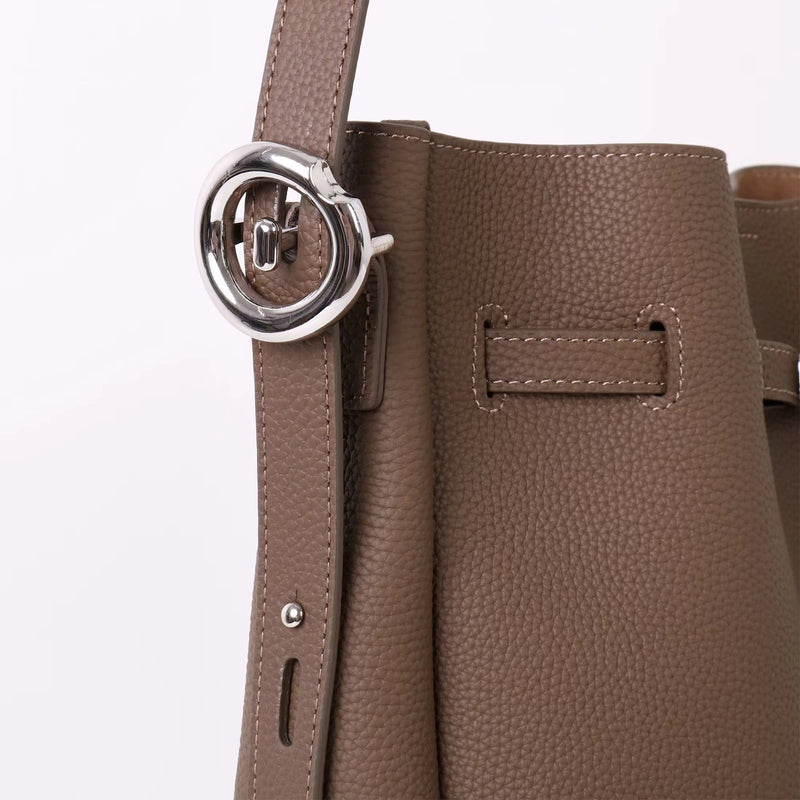 Full-Grain Leather Bag | Follow you