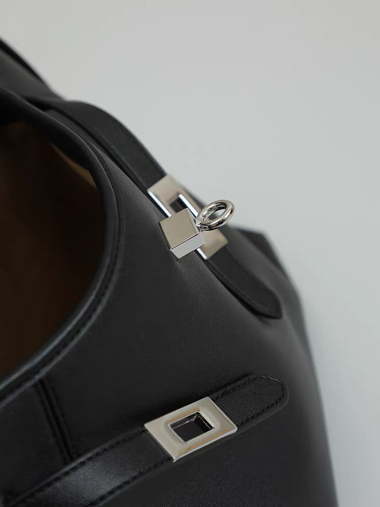 MetroTote | Full-grain leather bag