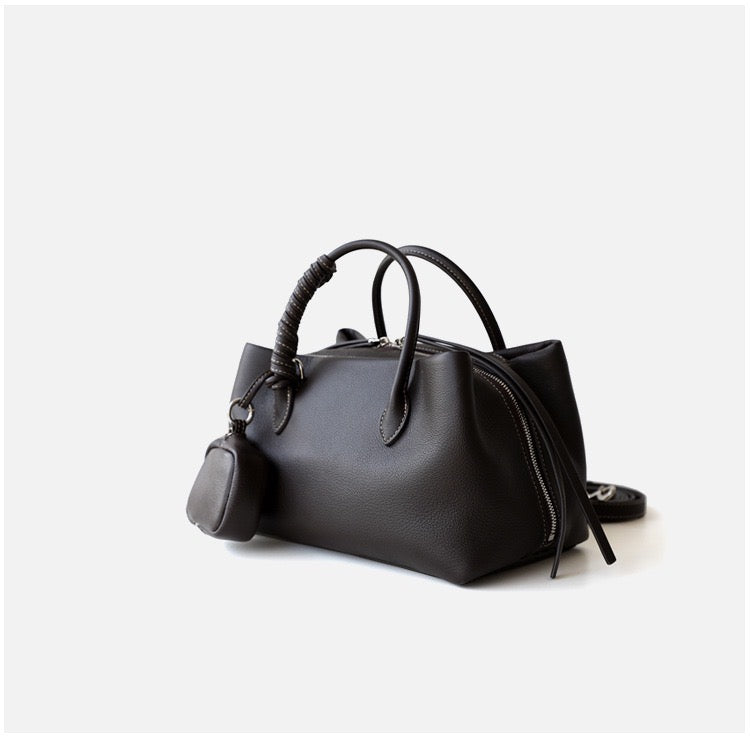 Full-Grain Leather bag | All black