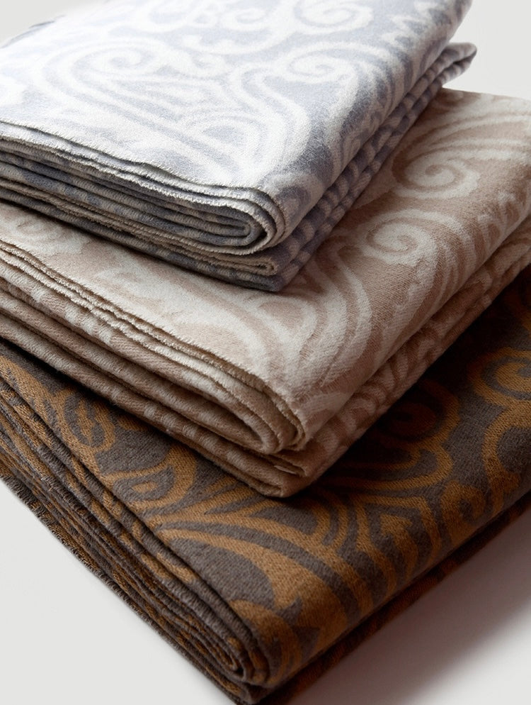 Luxurious Lambswool blanket | Cloudy