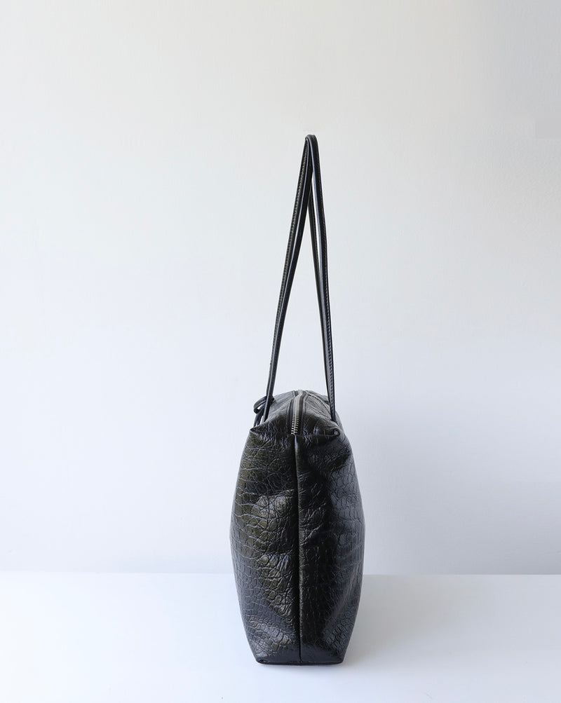 Full-grain embossed leather | The Croc Power
