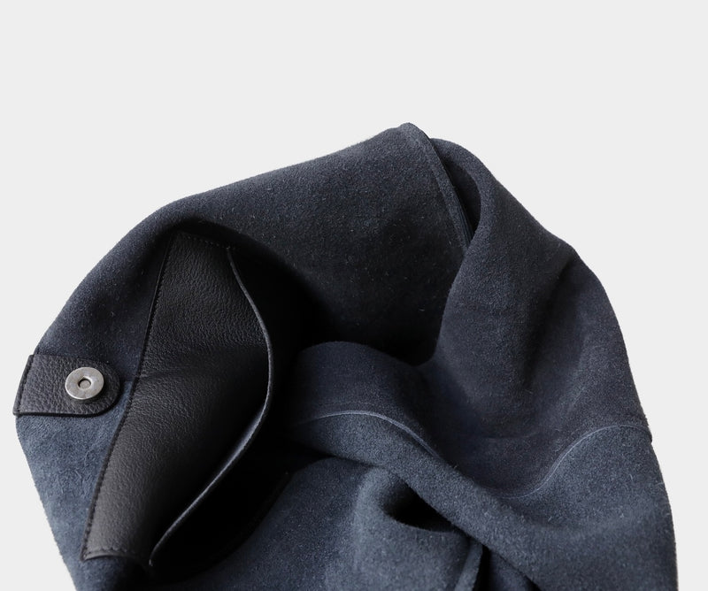 Full-grain leather bag | Nubuck bag | Cove