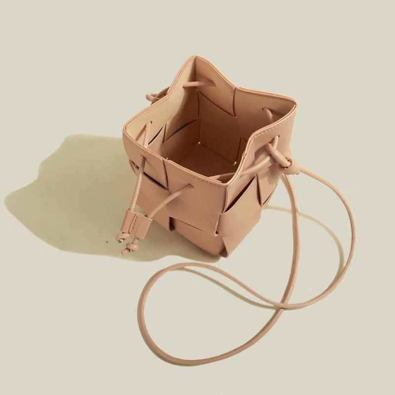 Crossbody bag | Geometric element