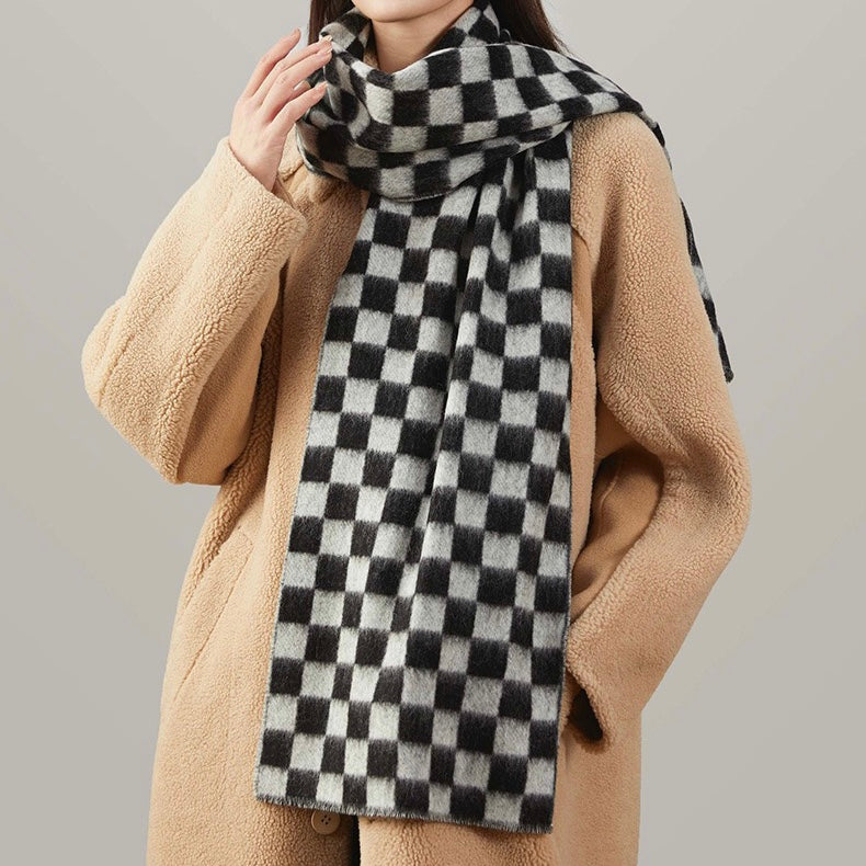 Wool scarf | Chessboard