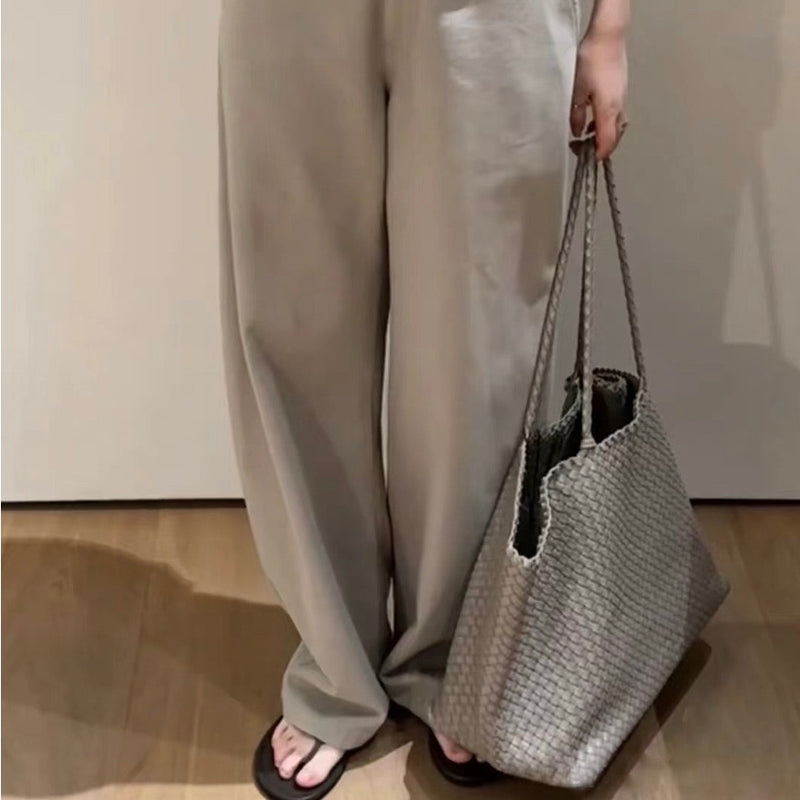 Full-Grain Leather Bag |  Togo Leather  | Roam