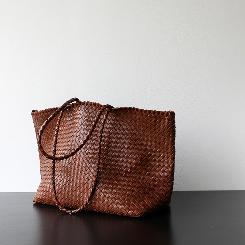 Full-Grain Leather Bag |  Togo Leather  | Roam
