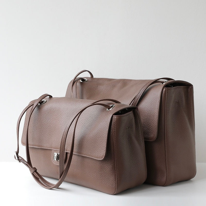 Urban Pebble | Full-Grain Leather Messenger Bag