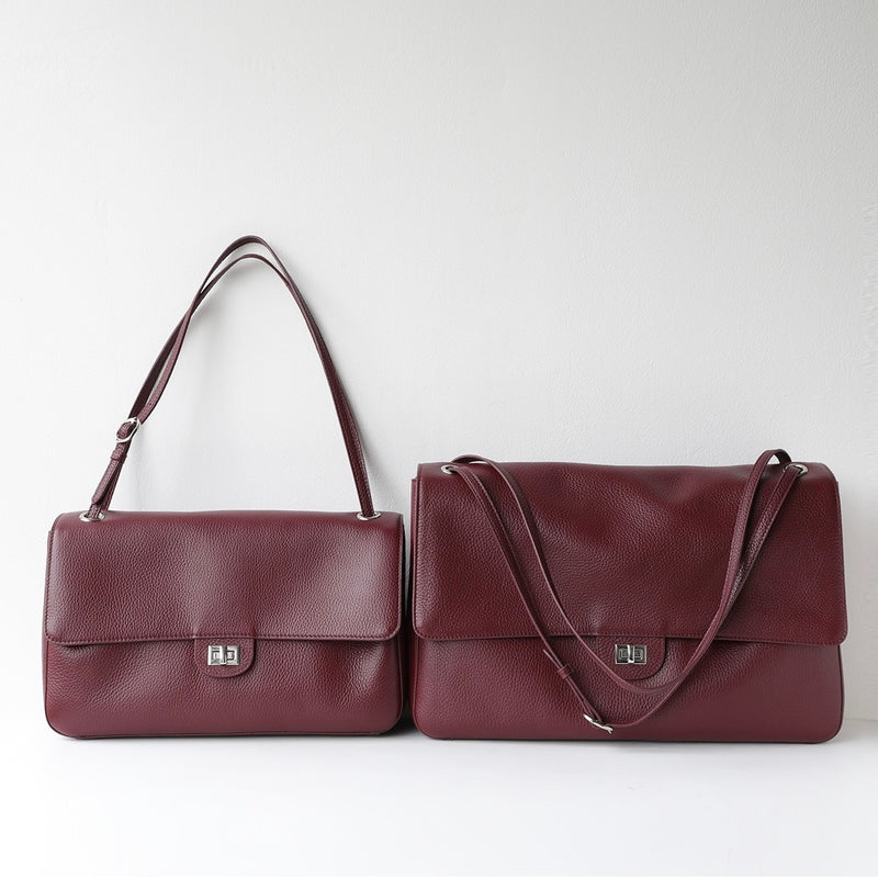 Urban Pebble | Full-Grain Leather Messenger Bag