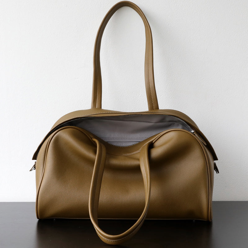 Full-Grain Leather Bag | Plush Boston