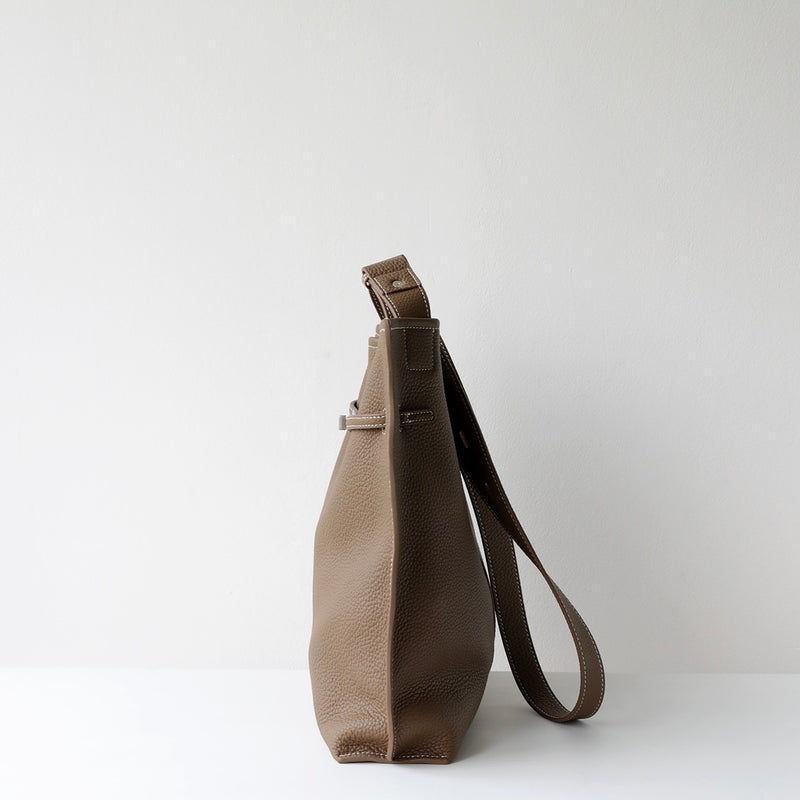 Full-Grain Leather Bag | The Slim