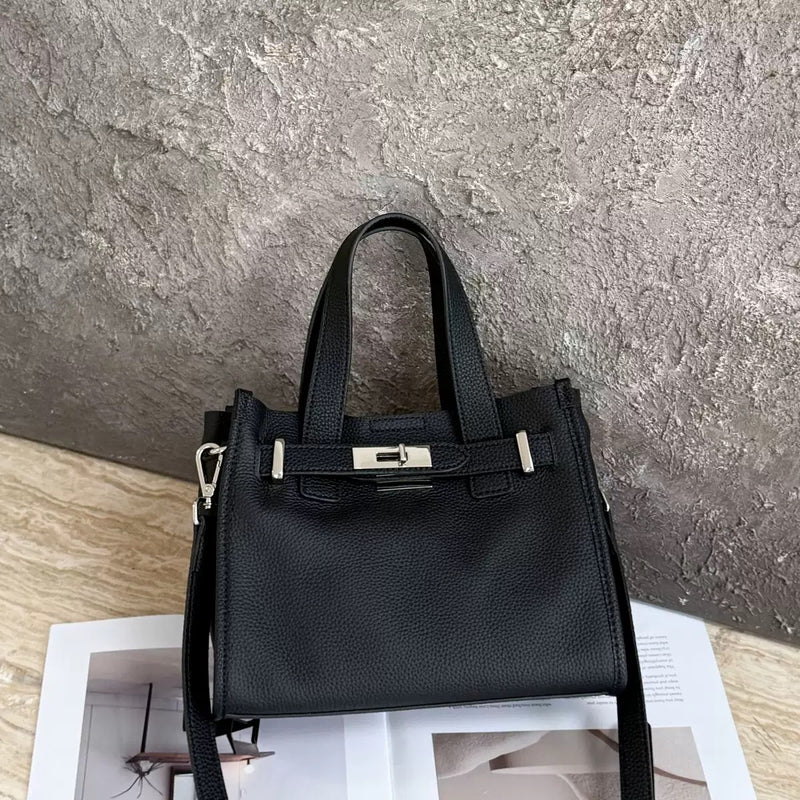 Full-grain leather bag | Forever classic M