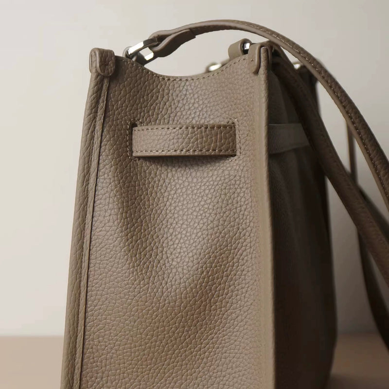 Full-grain leather | Cityline Tote