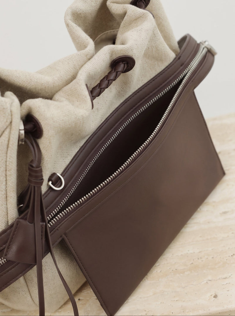 Linen Canvas and Full-Grain Leather | Envelope
