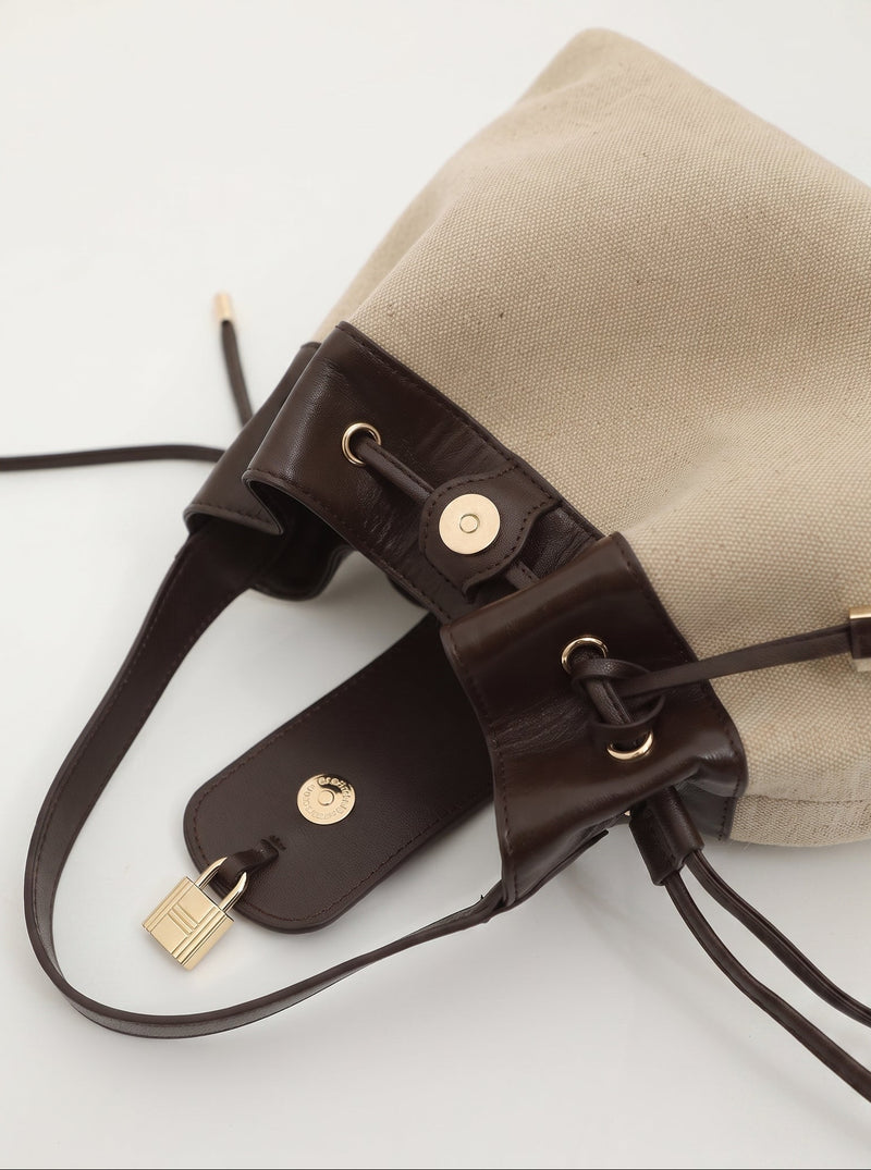 Linen Canvas and Full-Grain Leather | Belmont