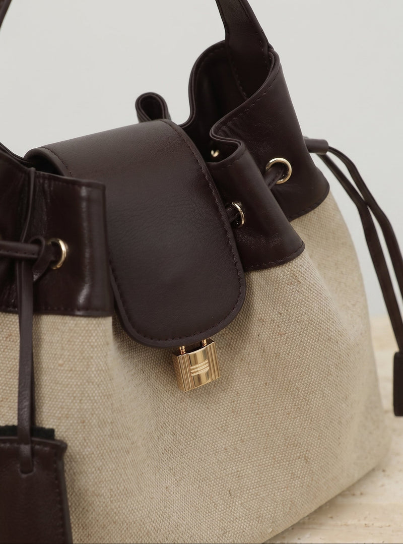 Linen Canvas and Full-Grain Leather | Belmont