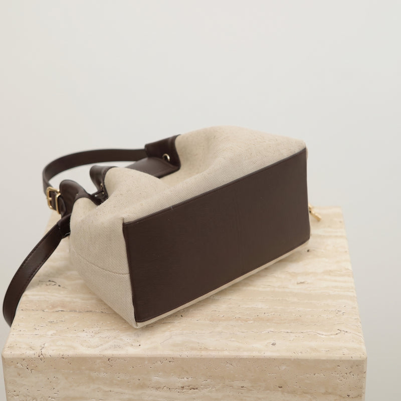 Linen Canvas and Full-Grain Leather | Belmont