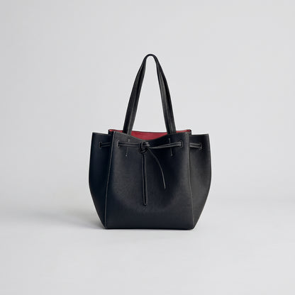 Full-grain leather bag | Structured tote bag |The tote