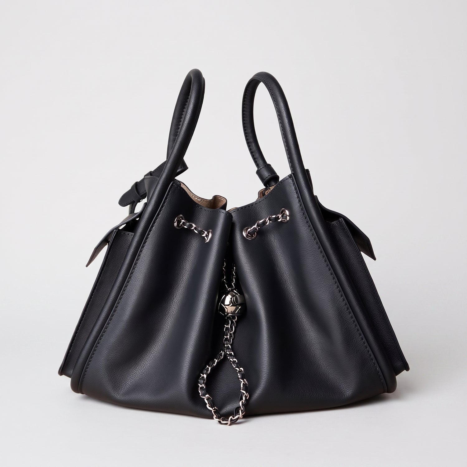 The Serein | Full-Grain Leather Chain Bucket Bag